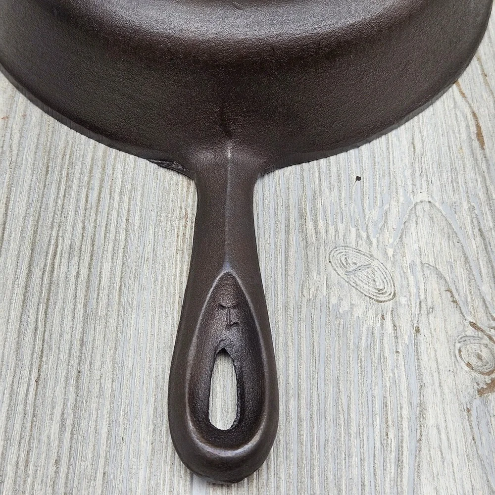Vintage BSR Red Mountain Cast Iron Skillet Inset Heat Ring 5E No Spin